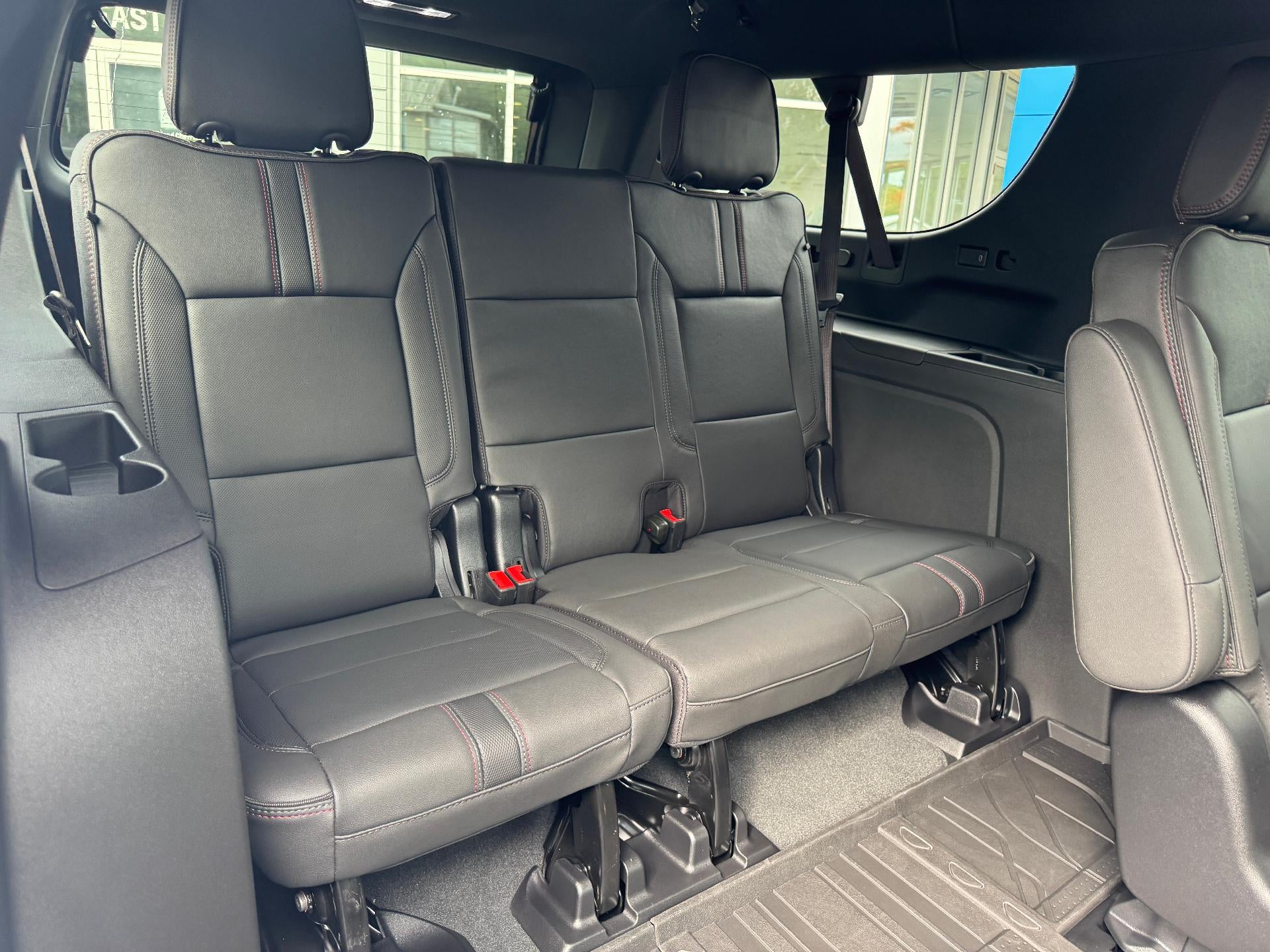 2027 Chevrolet Suburban RST - Photo 54
