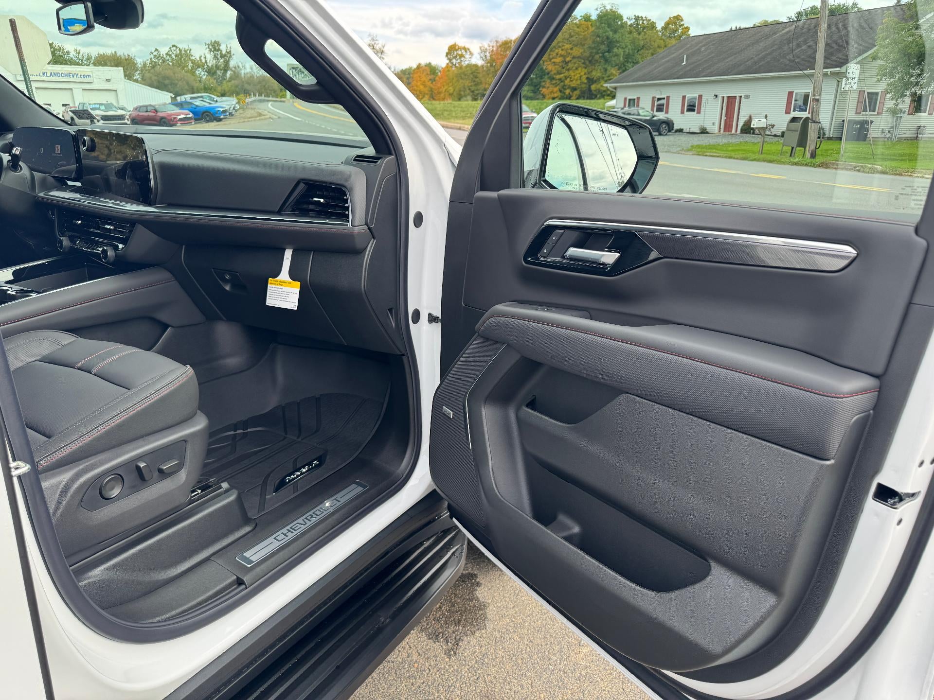 2027 Chevrolet Suburban RST - Photo 55