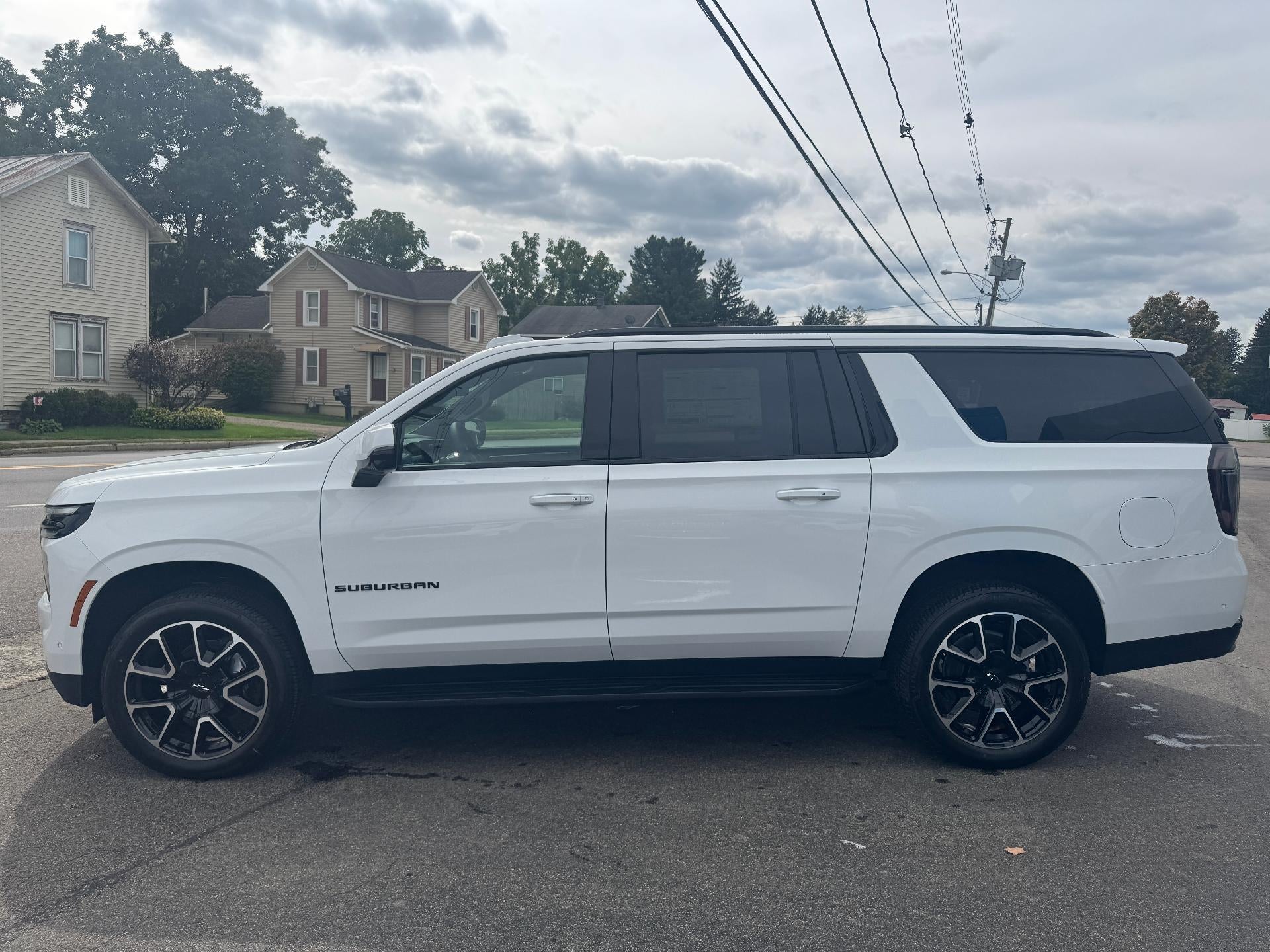 2027 Chevrolet Suburban RST - Photo 8
