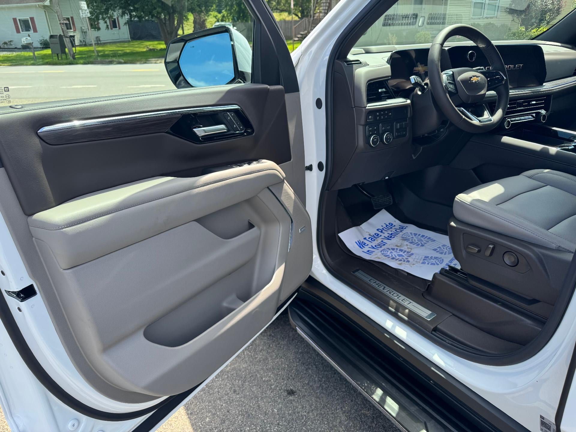 2026 Chevrolet Tahoe LT - Photo 15