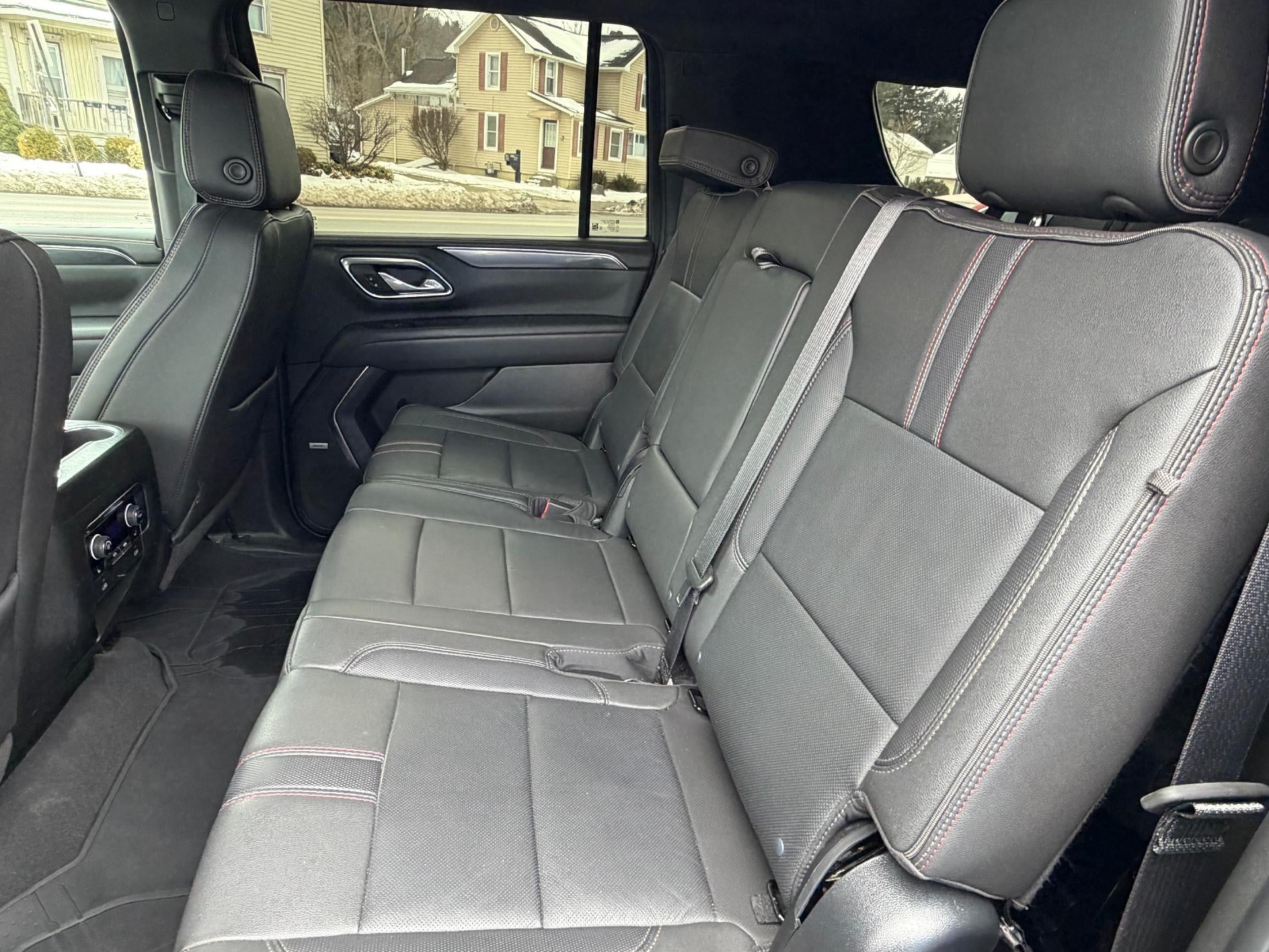 2024 Chevrolet Suburban RST