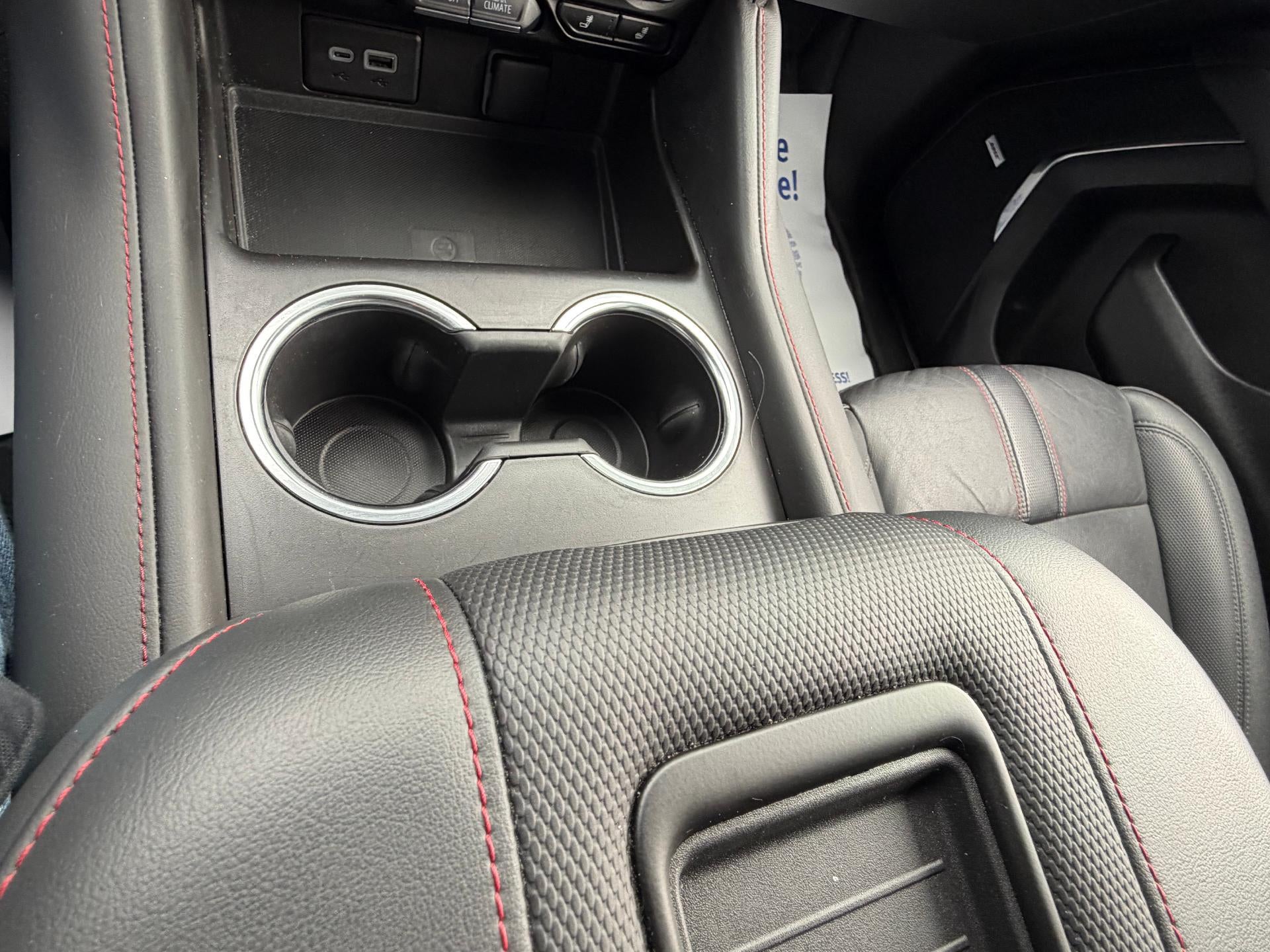 2024 Chevrolet Suburban RST