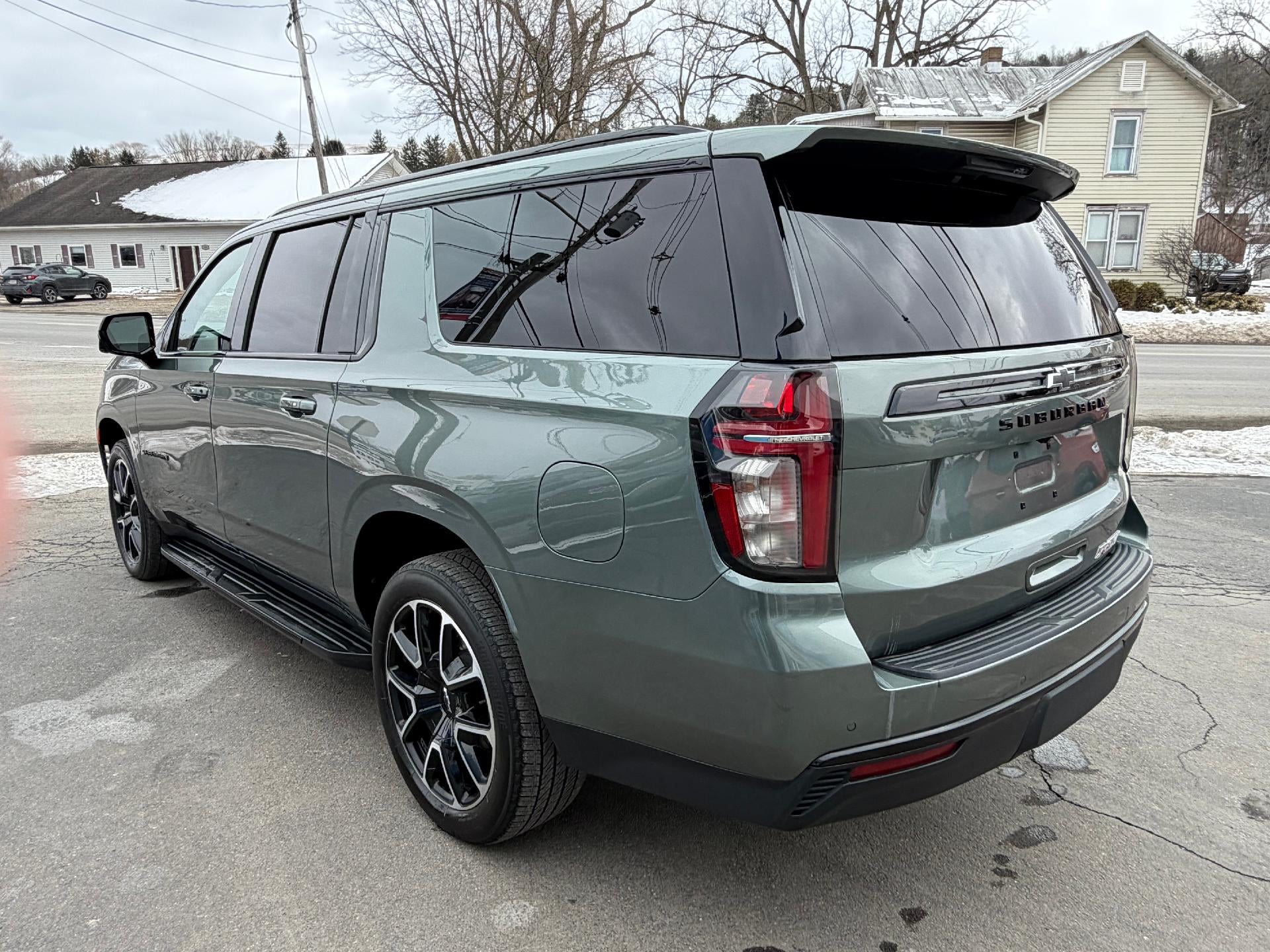 2024 Chevrolet Suburban RST