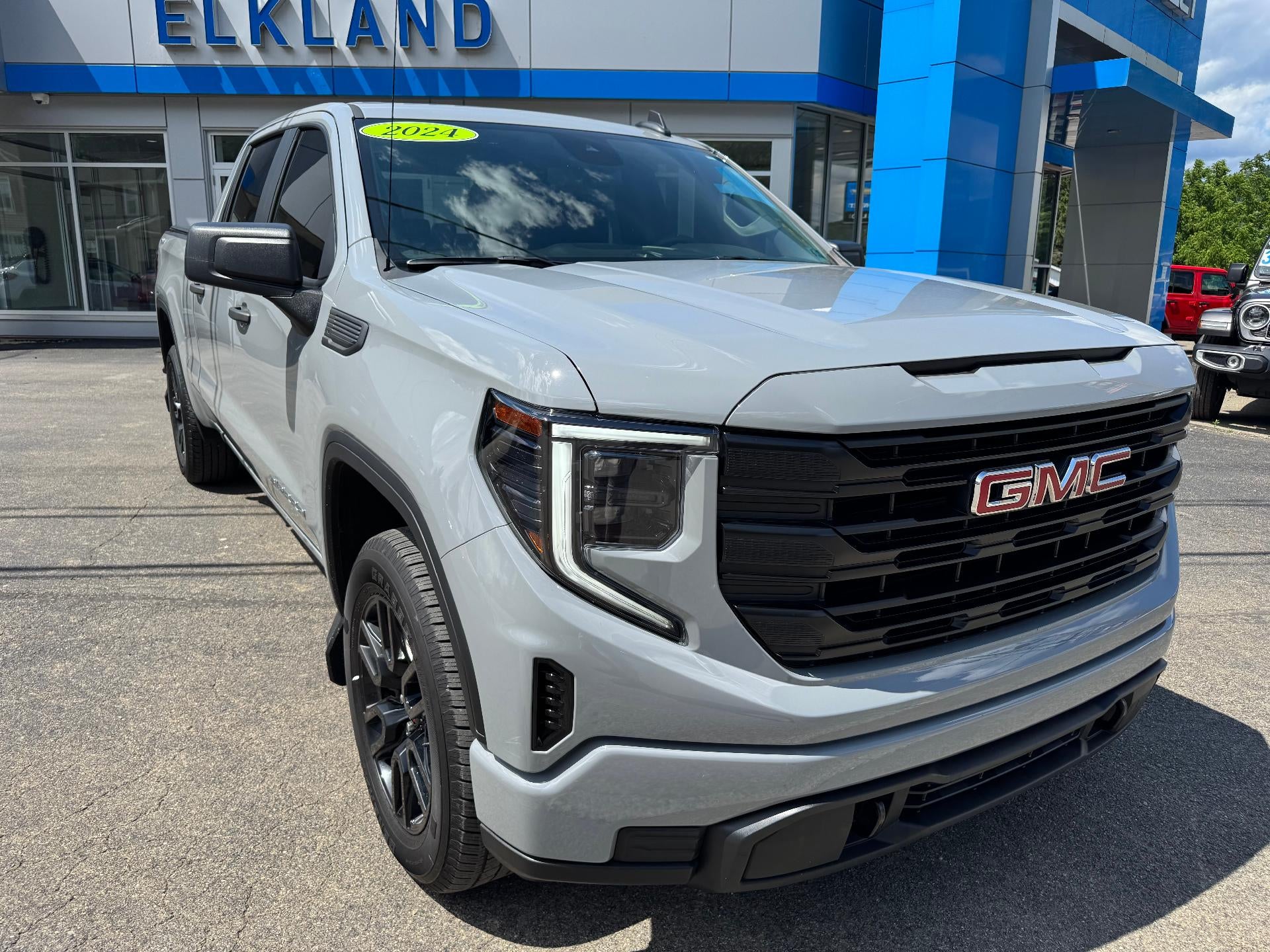 2024 GMC Sierra 1500 Pro