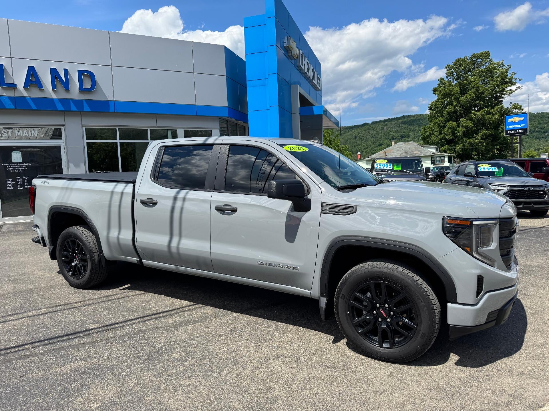 2024 GMC Sierra 1500 Pro