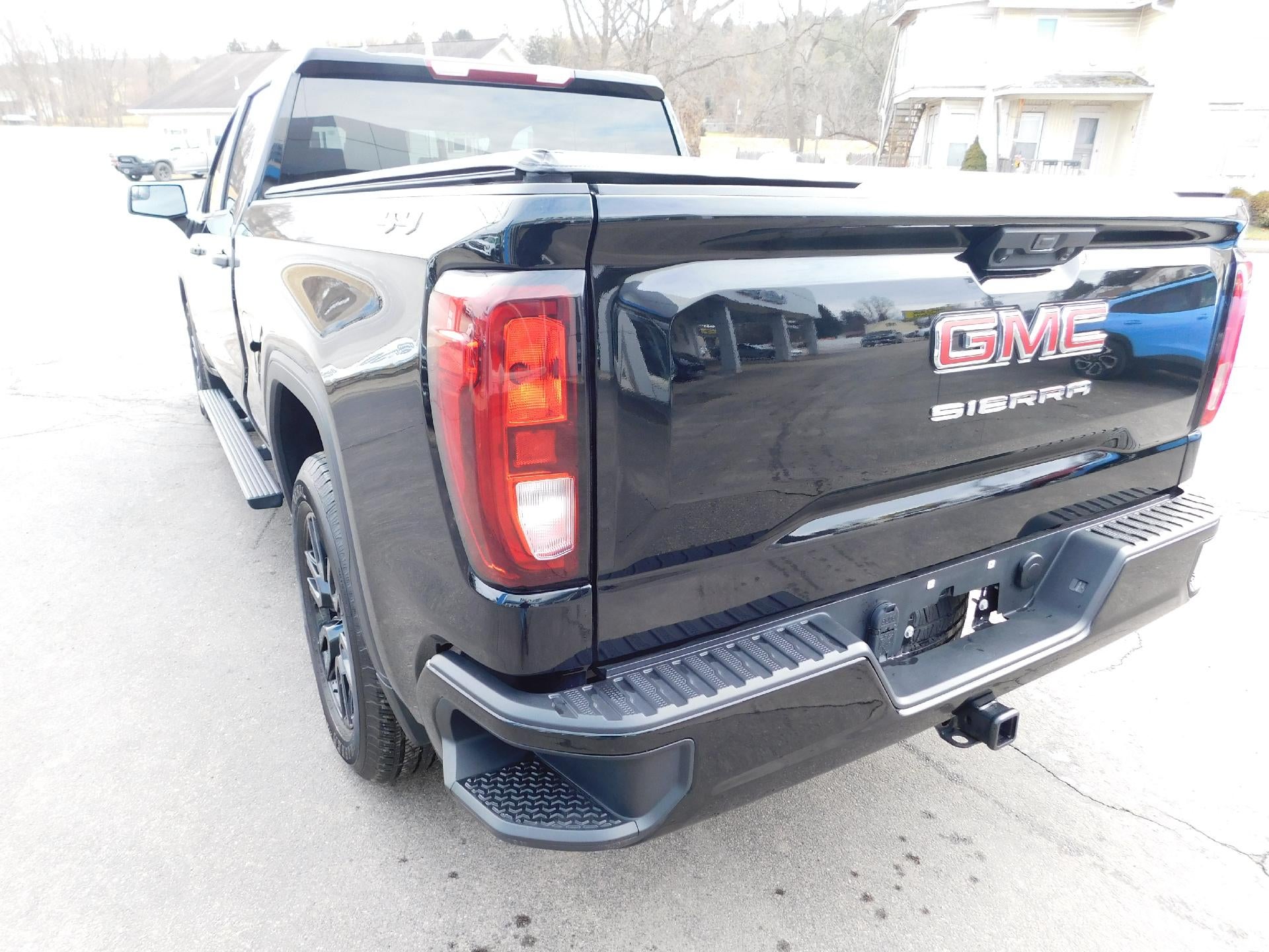 2023 GMC Sierra 1500 Pro