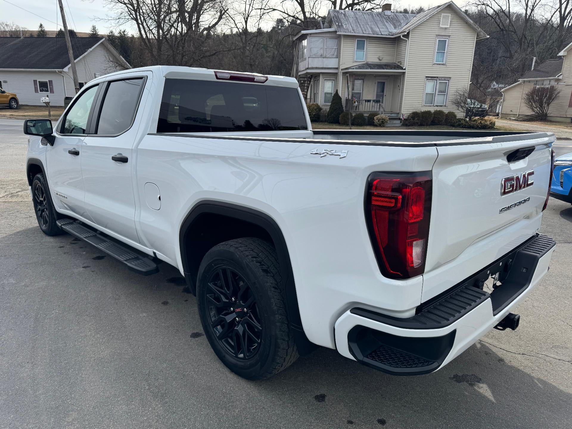 2023 GMC Sierra 1500 Pro