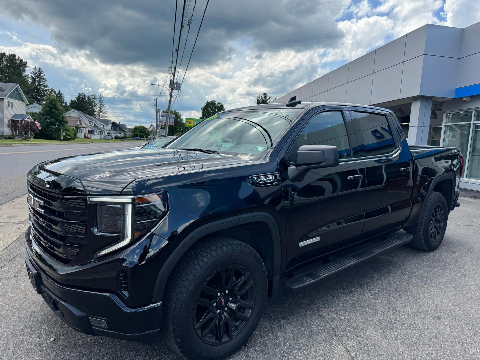 2024 GMC Sierra 1500 Elevation