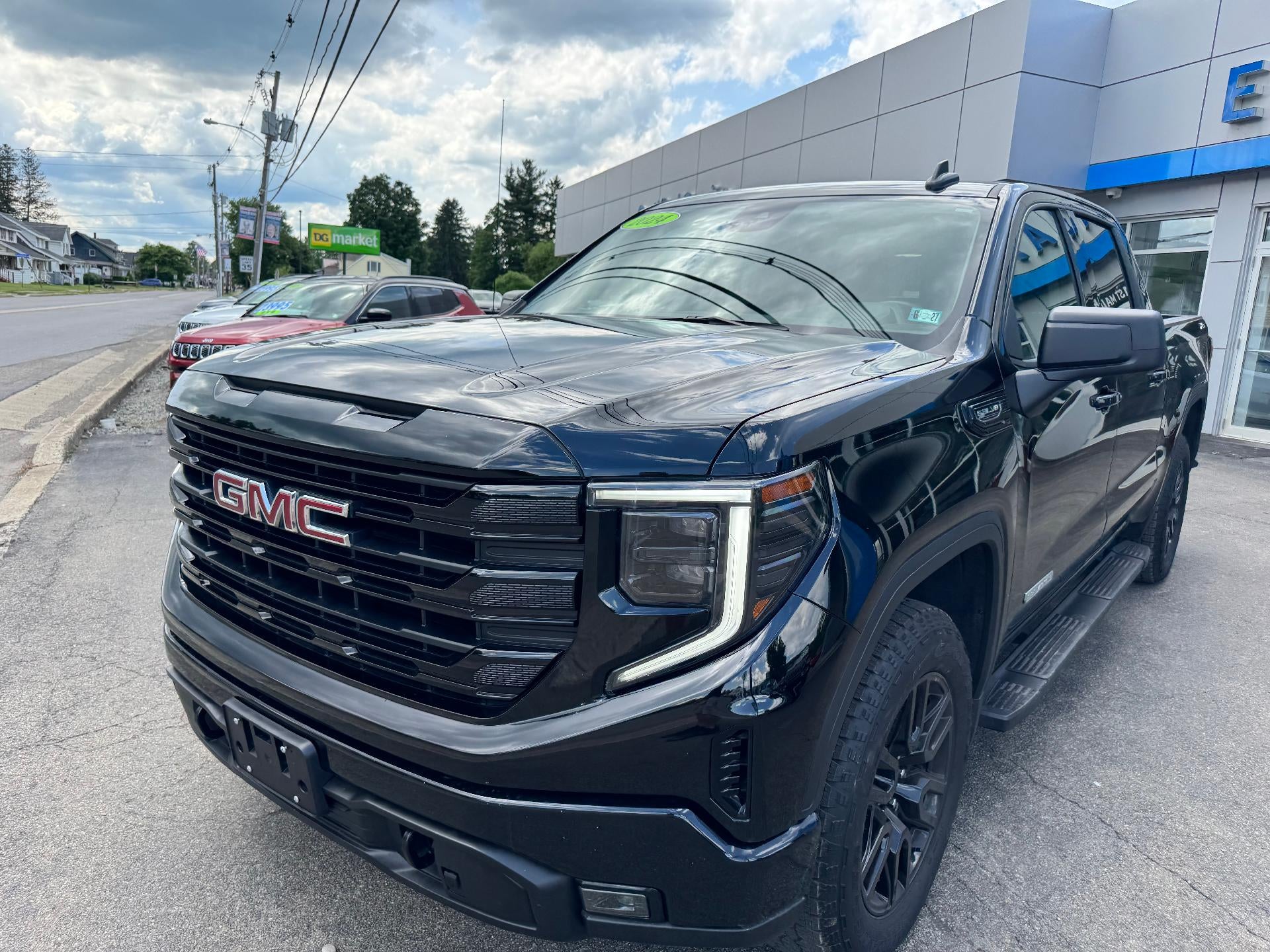 2024 GMC Sierra 1500 Elevation