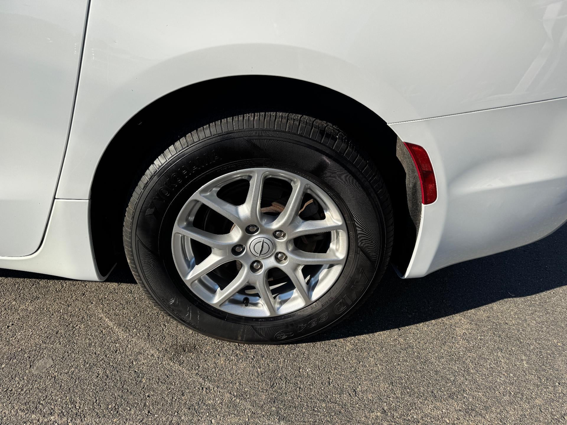2026 Chrysler Pacifica Select