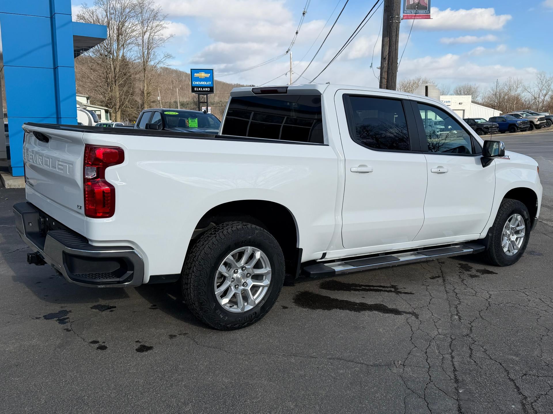 2024 Chevrolet Silverado 1500 LT