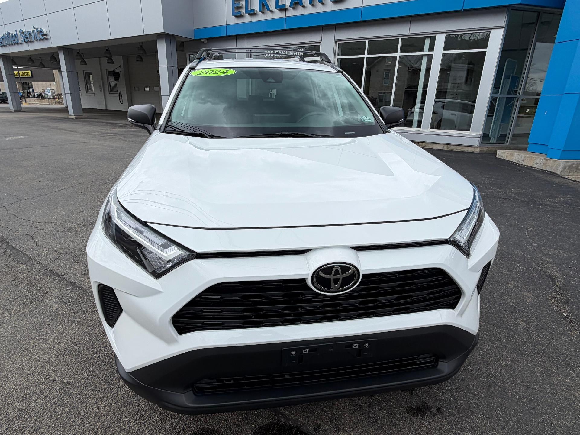 2024 Toyota RAV4 XLE