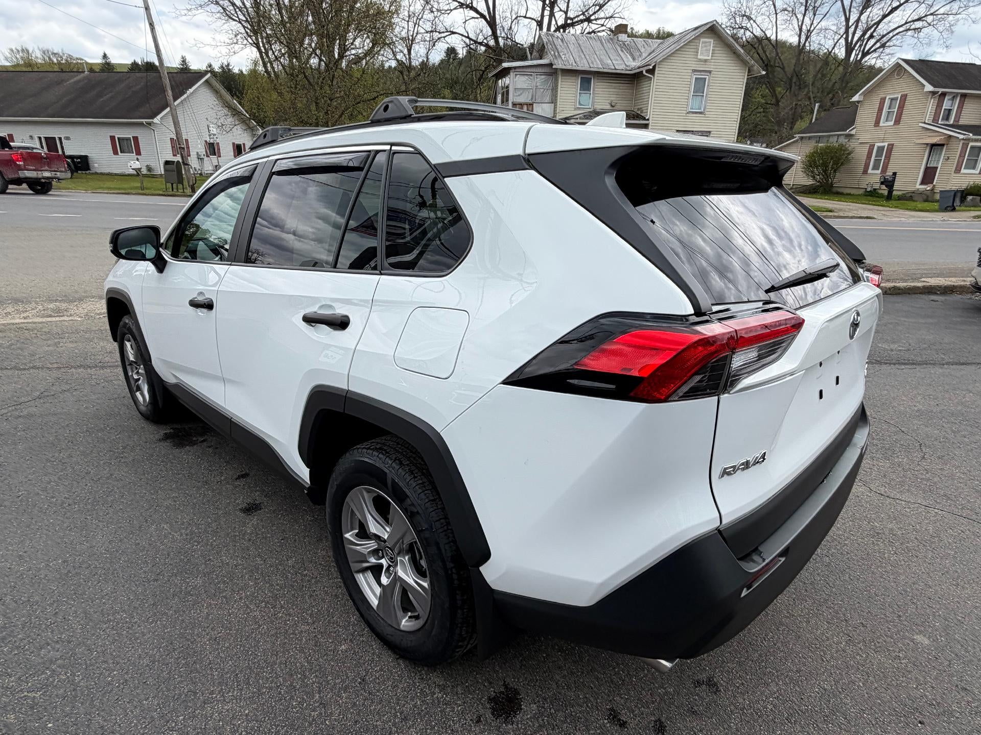 2024 Toyota RAV4 XLE