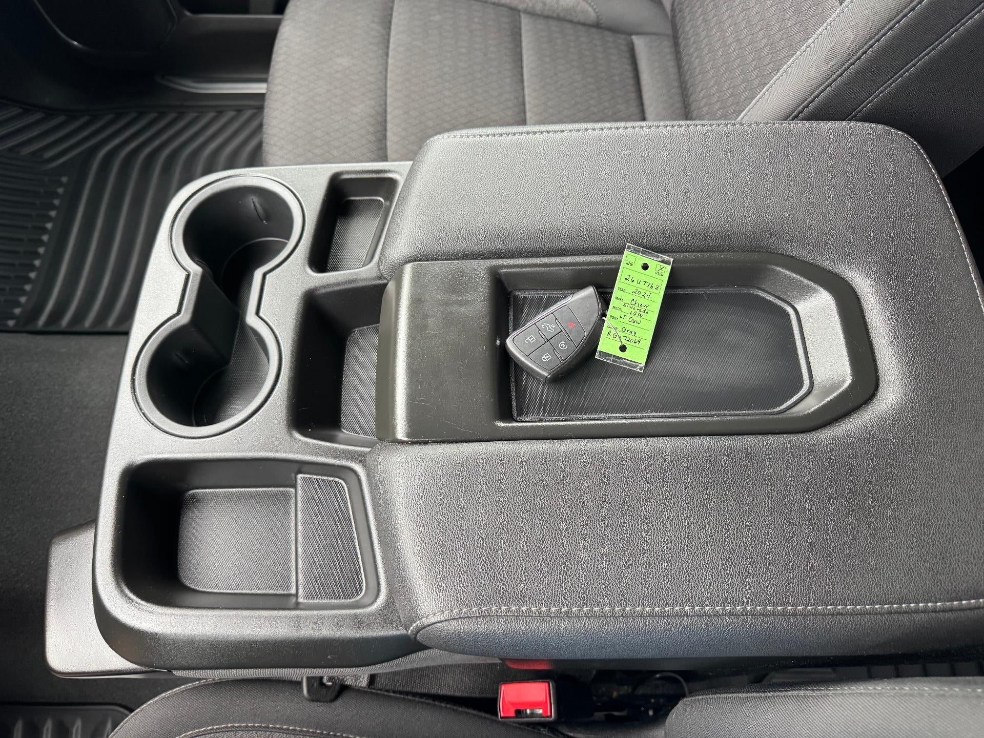 2024 Chevrolet Silverado 1500 LT (2FL)