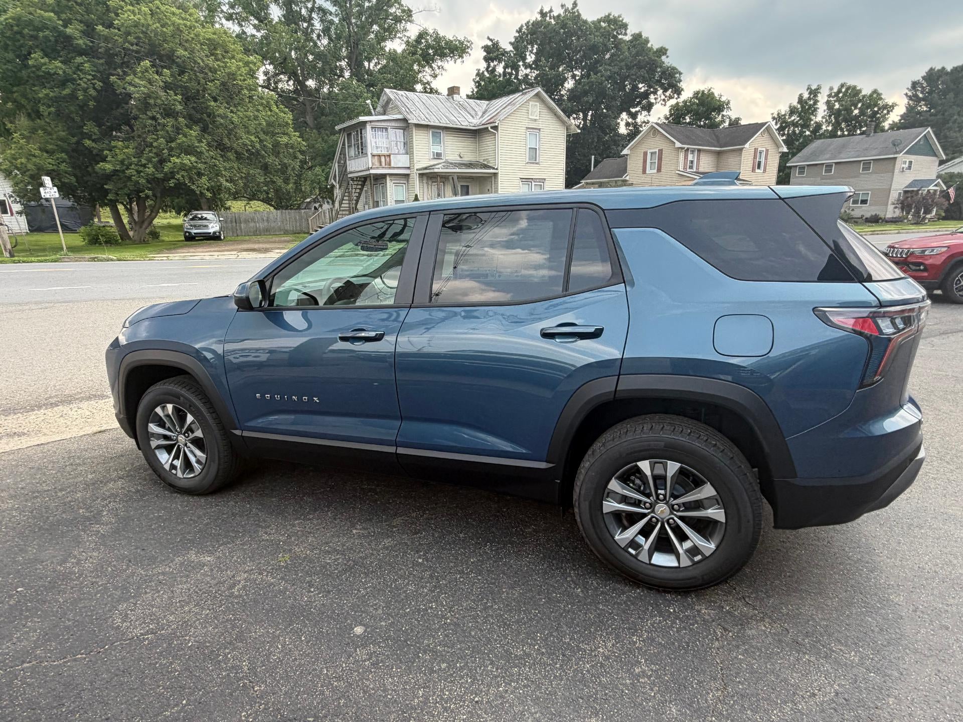 2027 Chevrolet Equinox LT