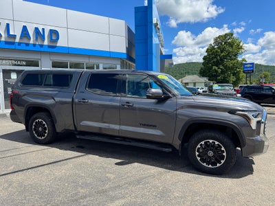 2022 Toyota Tundra 4WD SR5