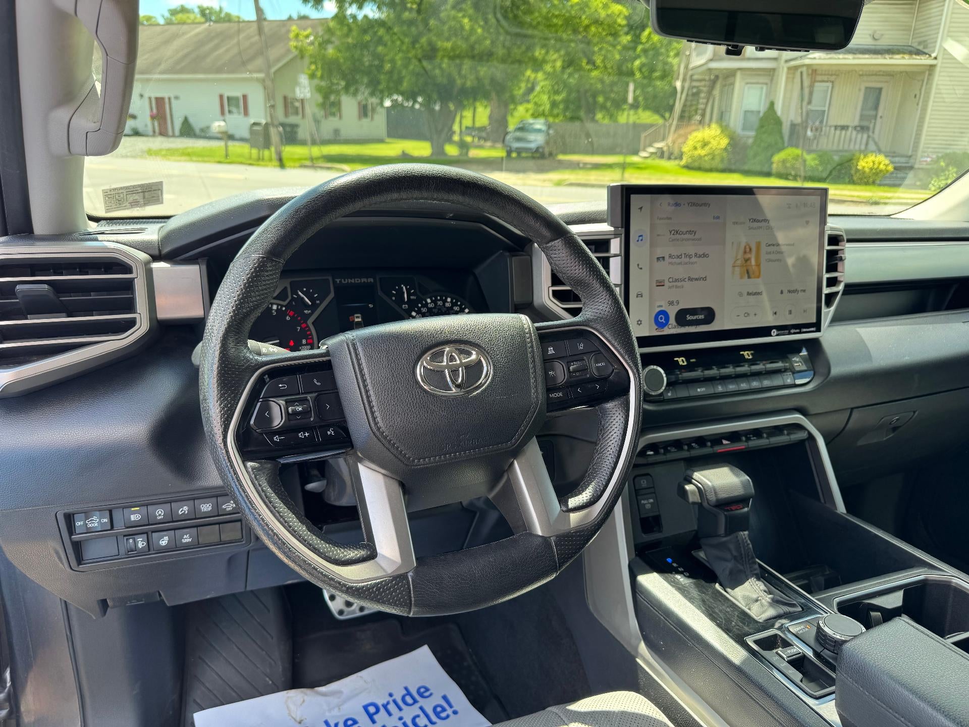 2022 Toyota Tundra 4WD SR5