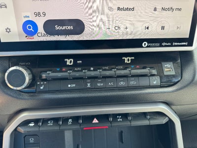 2022 Toyota Tundra 4WD SR5