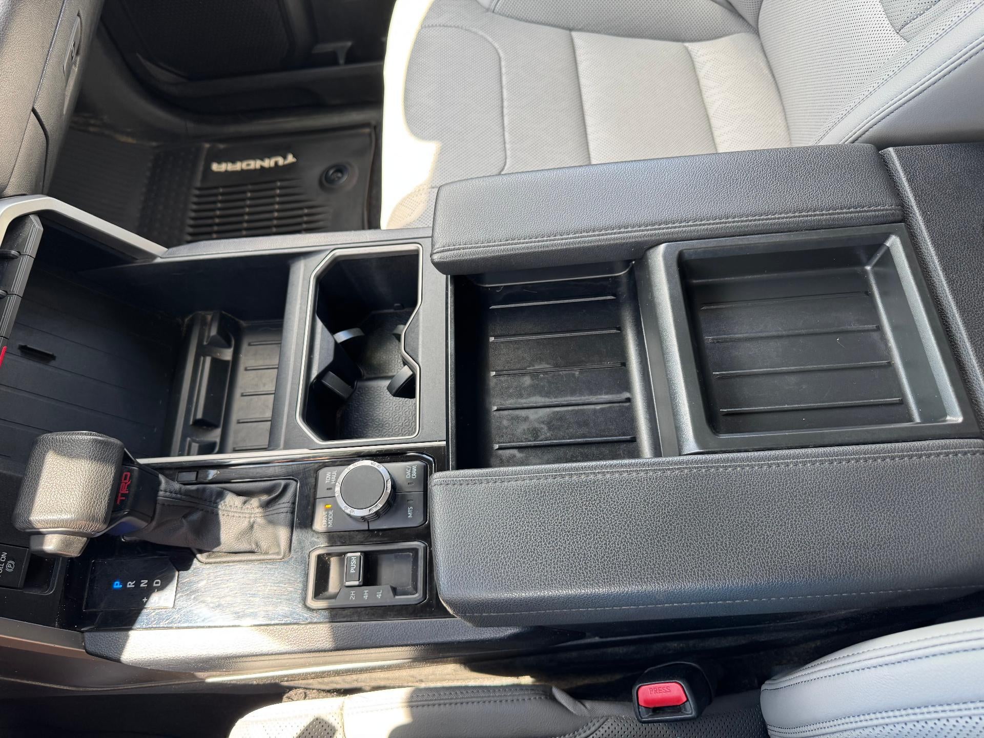 2022 Toyota Tundra 4WD SR5