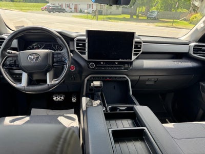 2022 Toyota Tundra 4WD SR5