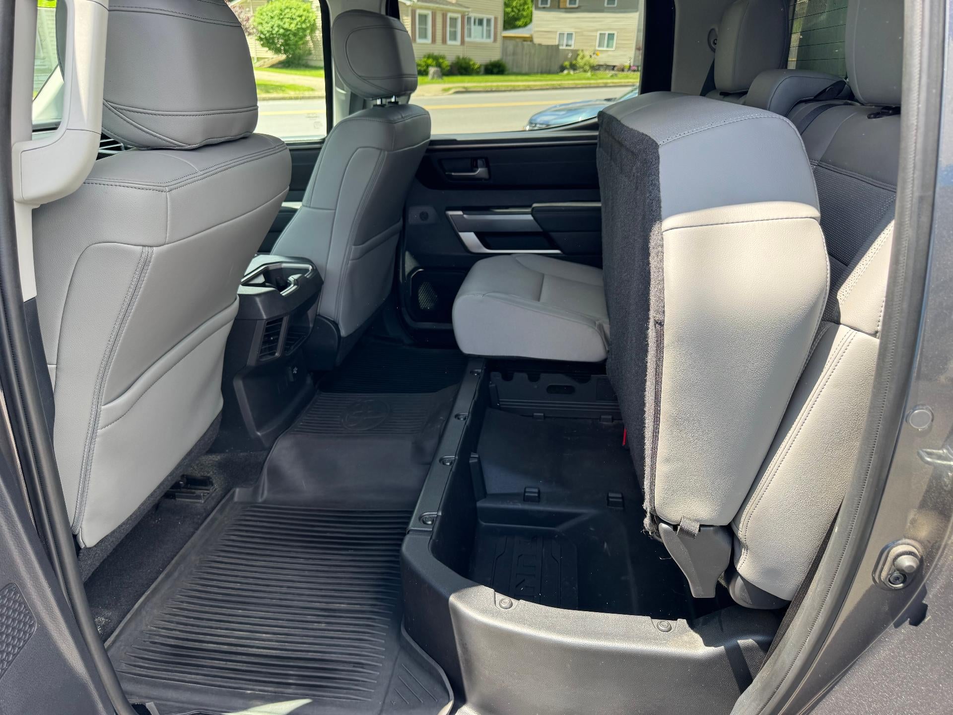 2022 Toyota Tundra 4WD SR5