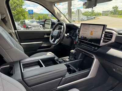 2022 Toyota Tundra 4WD SR5