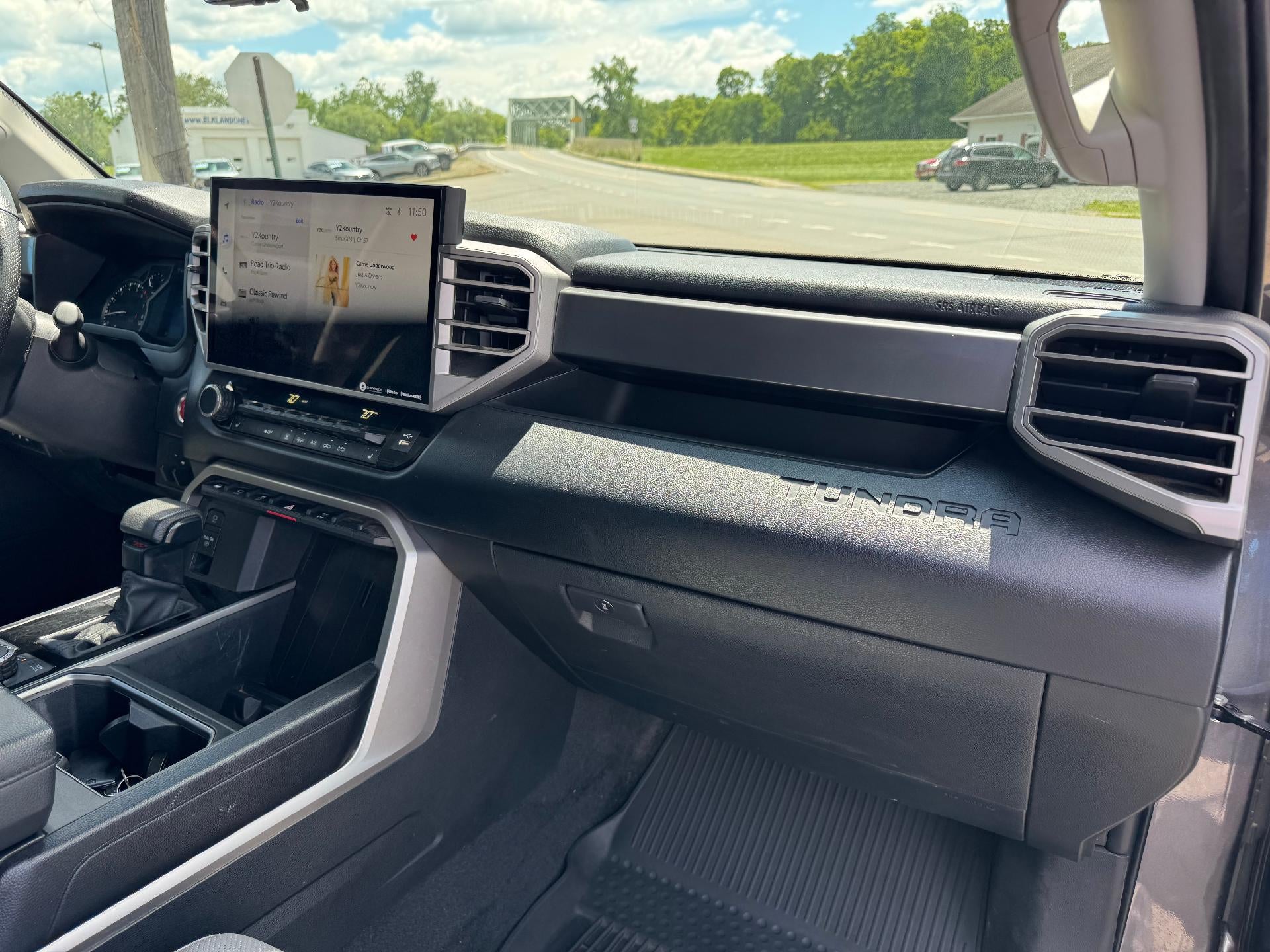 2022 Toyota Tundra 4WD SR5