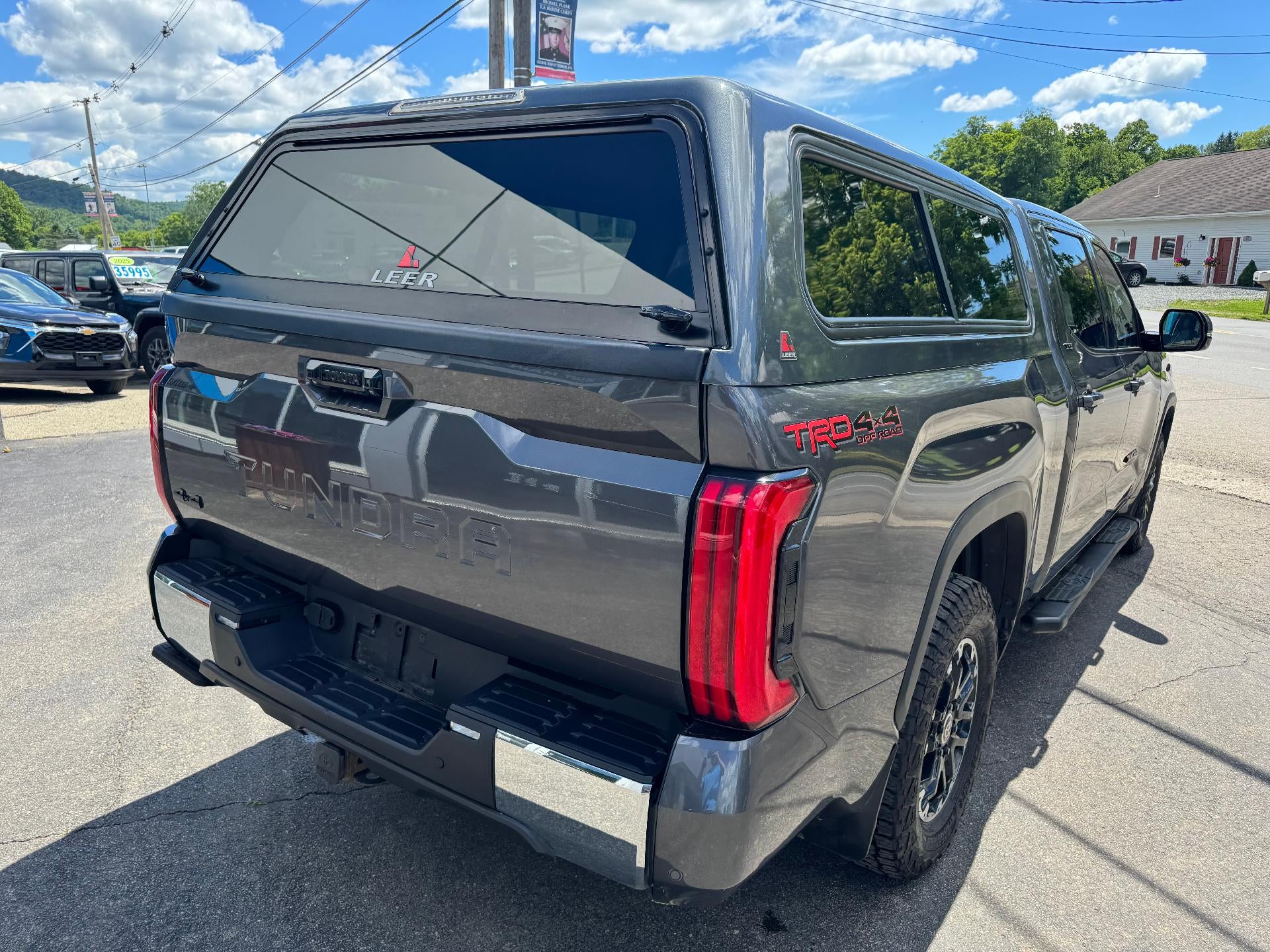 2022 Toyota Tundra 4WD SR5