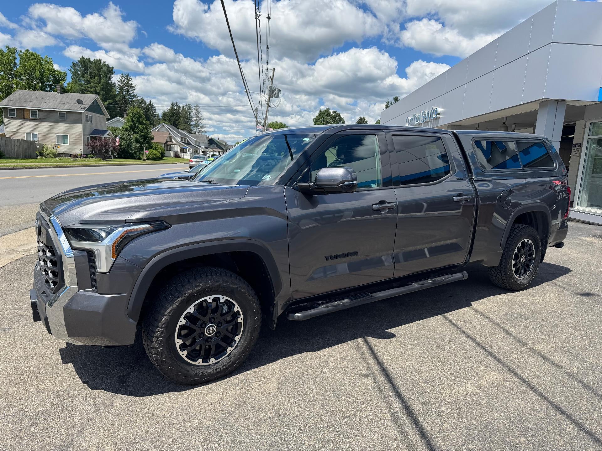 2022 Toyota Tundra 4WD SR5
