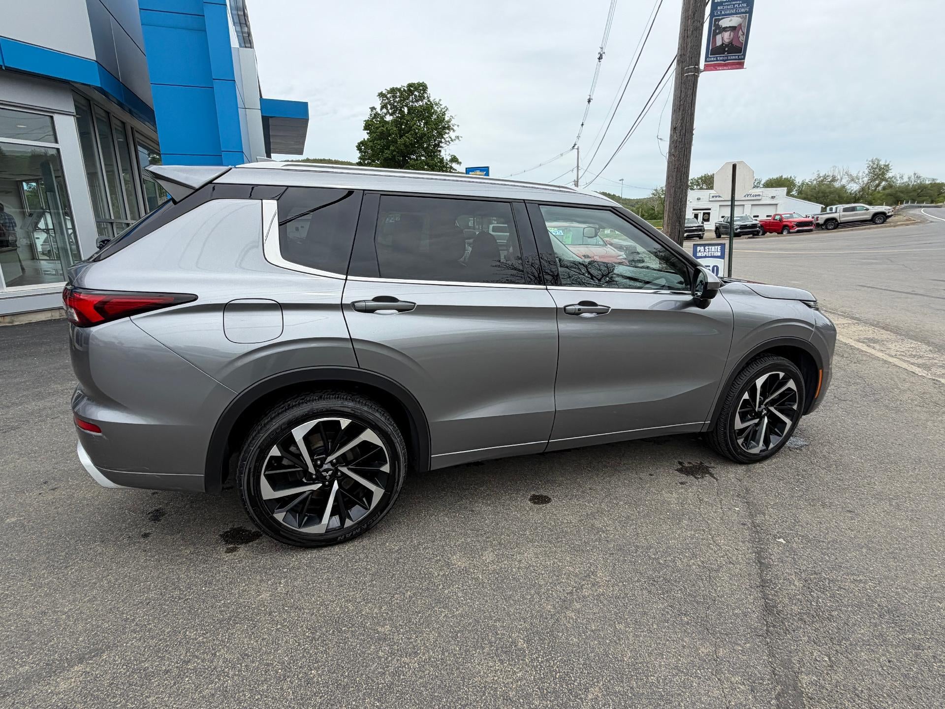 2022 Mitsubishi Outlander SEL