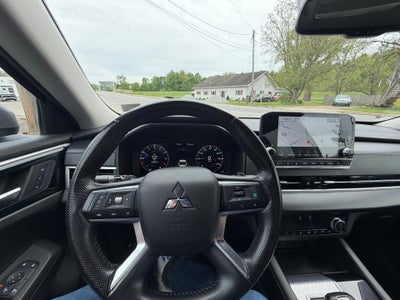 2022 Mitsubishi Outlander SEL