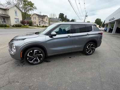 2022 Mitsubishi Outlander SEL