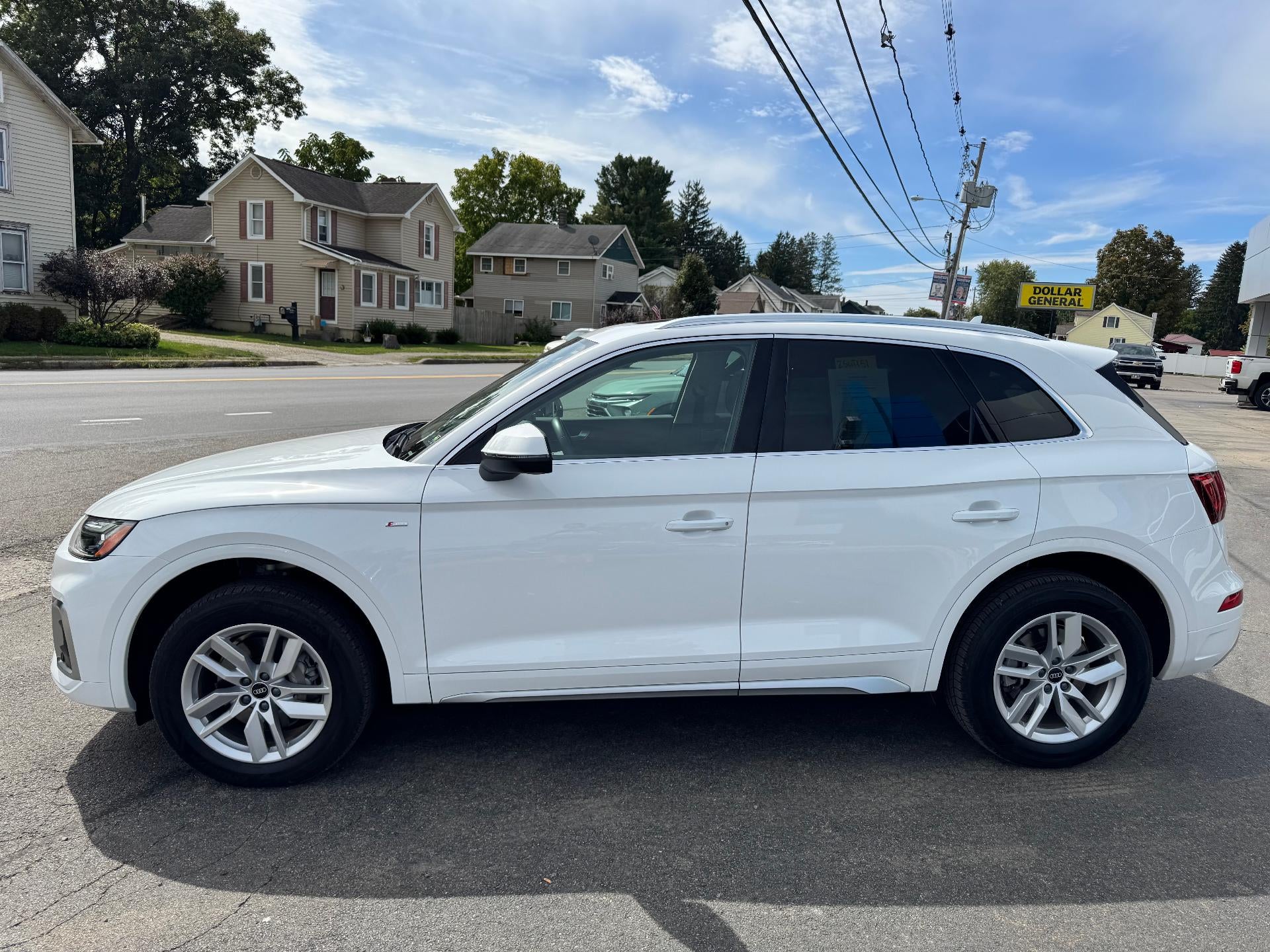 2023 Audi Q5 S line Premium