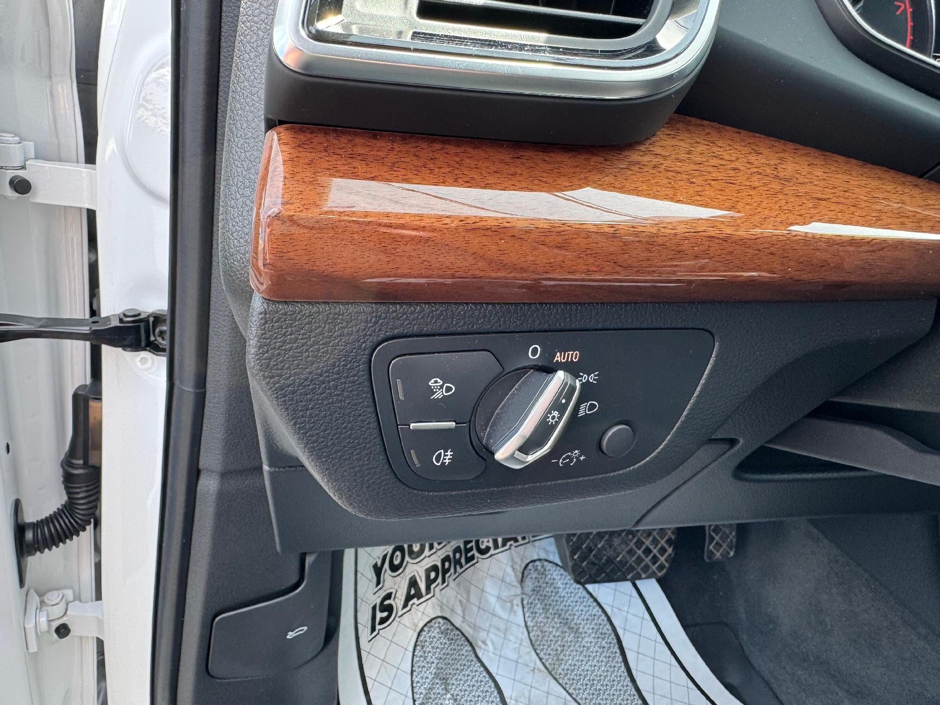 2023 Audi Q5 S line Premium