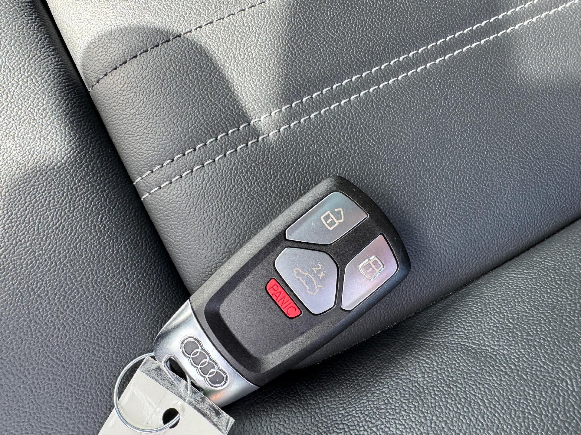 2023 Audi Q5 S line Premium