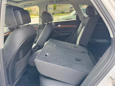 2023 Audi Q5 S line Premium