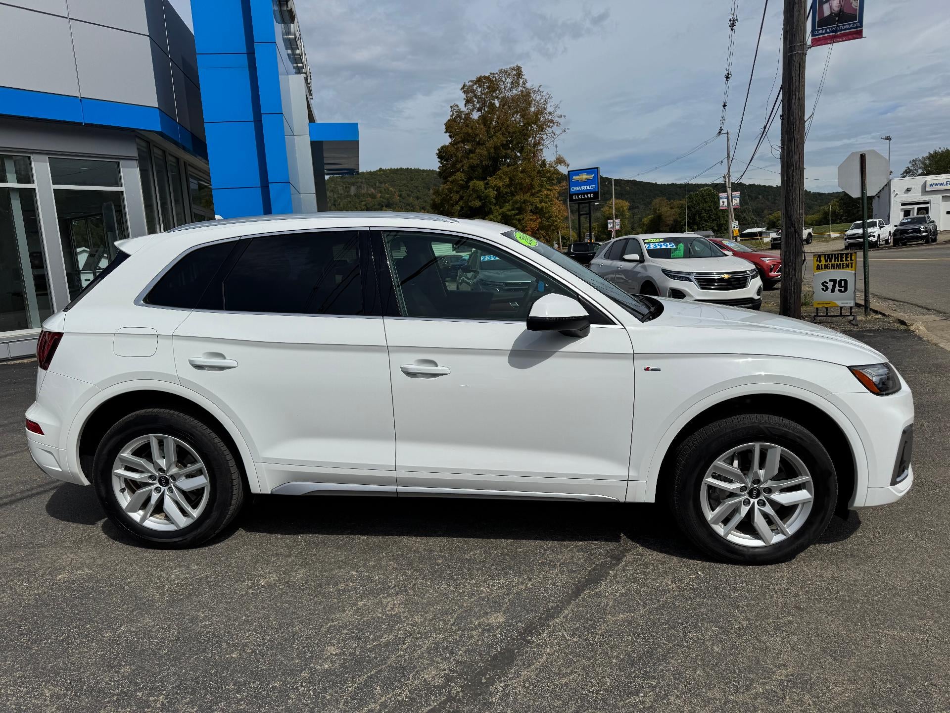 2023 Audi Q5 S line Premium