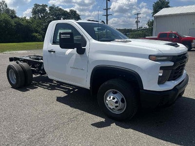 2025 Chevrolet Silverado 3500 HD Chassis Cab Work Truck