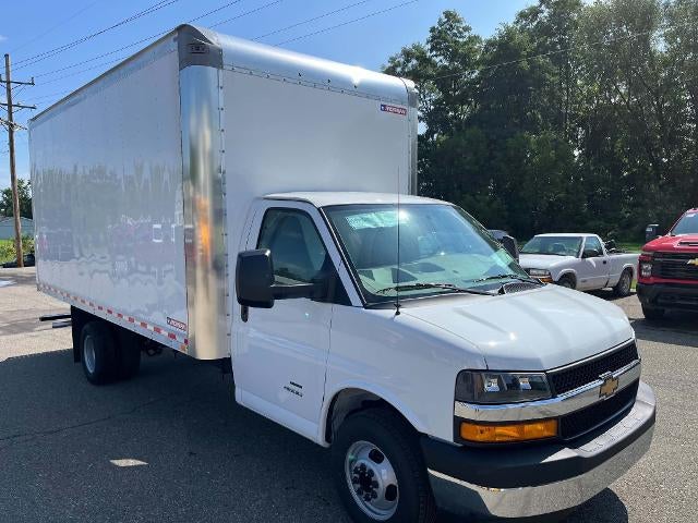 2026 Chevrolet Express Cutaway 4500 Base