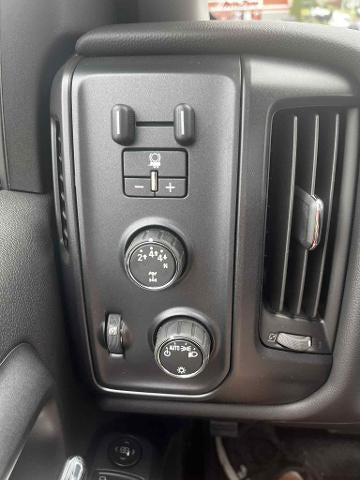 2025 Chevrolet Silverado 5500 HD Work Truck