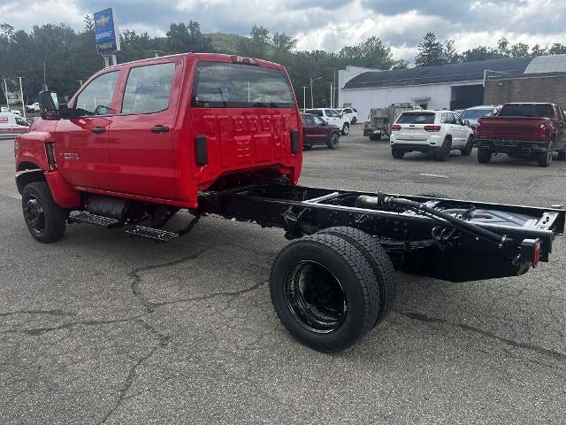 2025 Chevrolet Silverado 6500 HD Work Truck